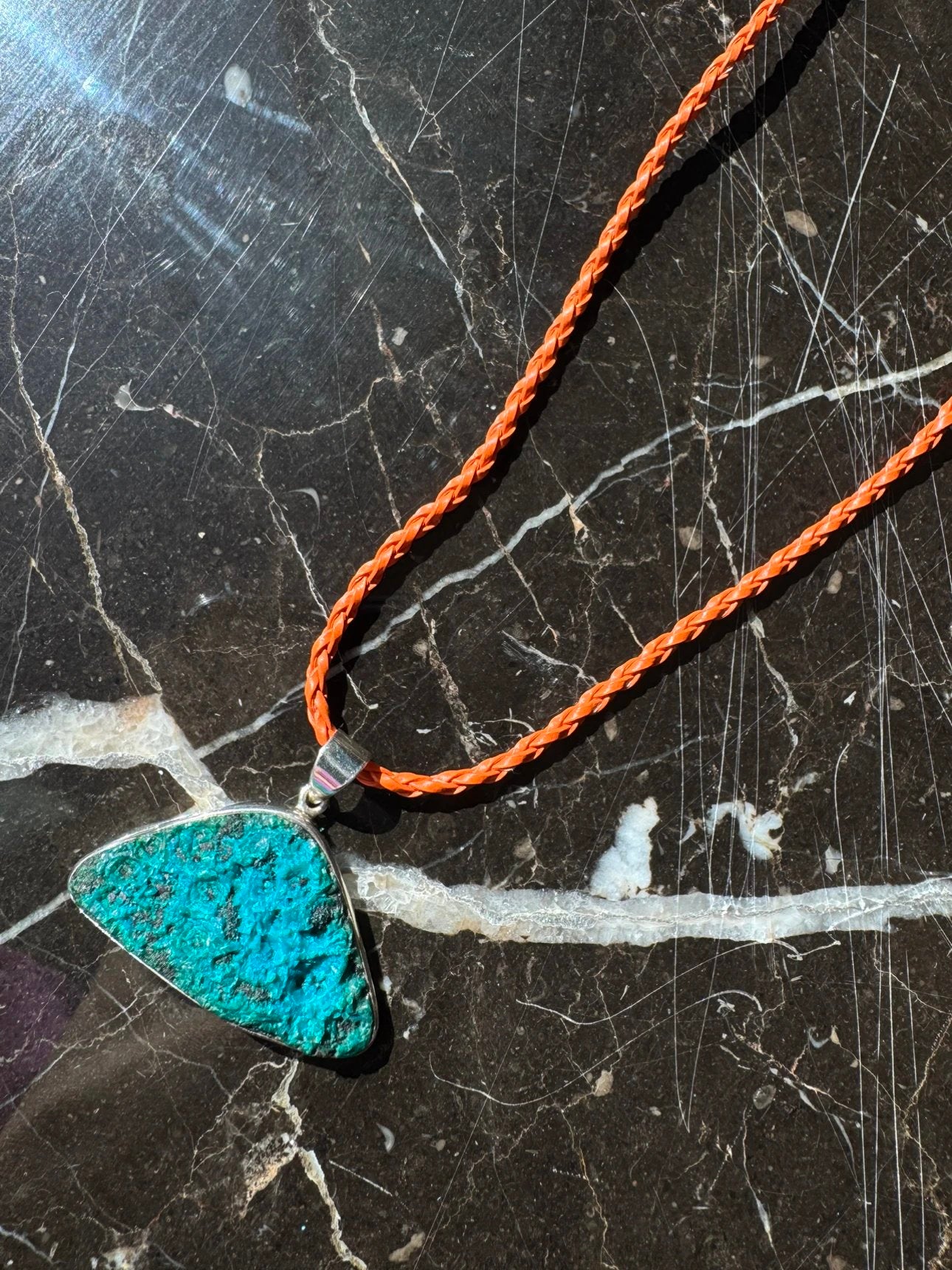 SNE080 Solomío One-of-a-Kind Collection Cincinnati Lapidary Workshop Hand-Polished Chalcosilicate Raw Stone & 925 Sterling Silver Pendant Leather Cord Necklace